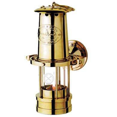 USNI Weems & Plath Yacht Lamp