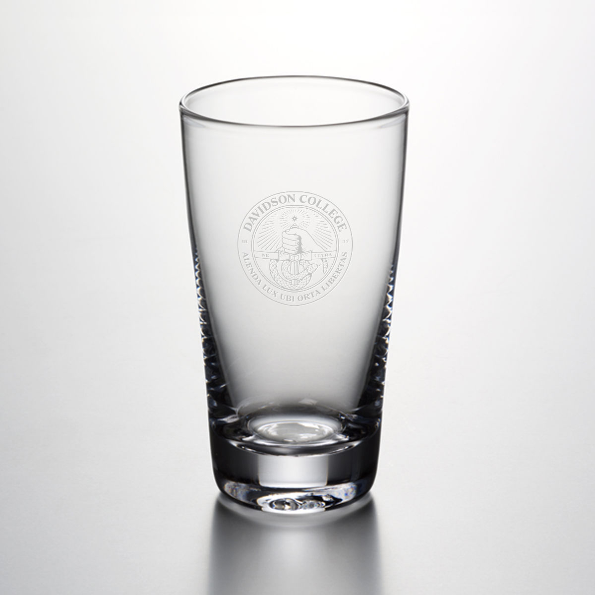 Davidson College Ascutney Pint Glass by Simon Pearce